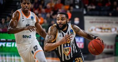 Stire din Sport : Victorie cu emoţii pentru U-BT Cluj-Napoca în EuroCup