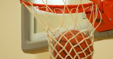 Stire din Sport : BC Athletic promovează baschetul printre cei mici