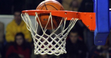 Stire din Sport : Baschet / BC Farul, învinsă la diferență de 8 puncte la Craiova