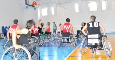 Spectacol de baschet  în scaunul cu rotile - 2