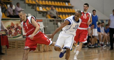 Stire din Sport : Baschet / BC Farul a transferat în Germania un jucător american