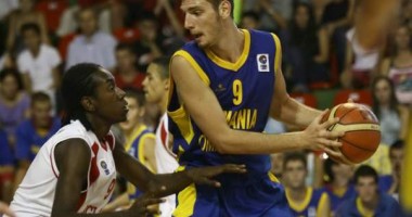 Stire din Sport : Baschet / România a învins Olanda cu 90-84, în preliminariile CE masculin 2013