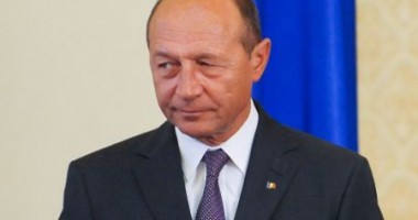 Stire din Politică-Administrație : Traian Băsescu, la Curtea Constituțională, unde se discută conflictul său juridic cu Parlamentul. Ce a declarat președintele suspendat