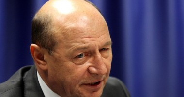 Stire din Politică-Administrație : Președintele Băsescu, decorat cu Ordinul Republicii Serbia