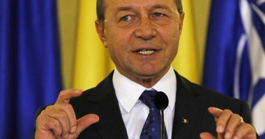 Stire din Politică-Administrație : Băsescu participă, miercuri și joi, la Summit-ul UE-Africa