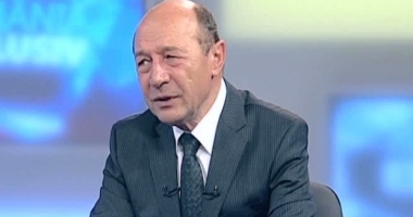 Stire din Politică-Administrație : Băsescu despre capturarea lui Ghiță: "Nu m-am gândit că bântuie prin Europa ca Vodă prin lobodă"