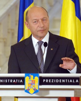 Stire din Politică-Administrație : "România nu va merge înapoi  sub președinția mea"