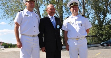 Stire din Eveniment : Traian Băsescu a sărbătorit 35 de ani de la finalizarea studiilor