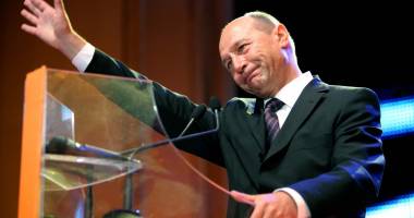 Stire din Politică-Administrație : Congresul PMP, în aceste momente / Traian Băsescu, prezent