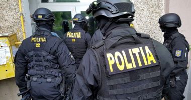 Stire din Eveniment : Bătaie în stradă, la Mihail Kogălniceanu, urmată de percheziții și rețineri