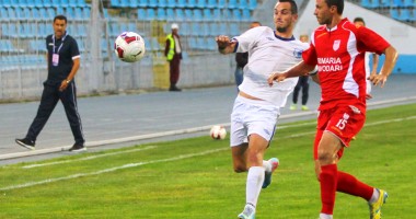 Stire din Sport : Bătălie "la baionetă" între Săgeata și FC Viitorul, în Cupa României