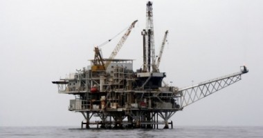 Stire din Economie : Comuniștii ucraineni: Viktor Iușcenko să fie tras la răspundere pentru că a cedat platoul din Marea Neagră