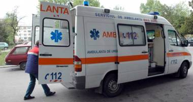 Stire din Eveniment : Bătrân accidentat pe trecerea de pietoni