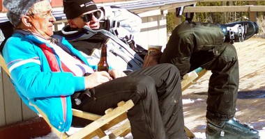 Stire din Fun : Bătrâneii și păpușa gonflabilă