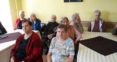 Galerie FOTO / Umoriștii constănțeni au făcut spectacol la Căminul de Bătrâni - 4