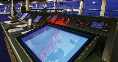 Bătrânii lupi de mare sunt mielușei  în fața echipamentelor cibernetice - 3