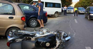 Stire din Eveniment : Motociclist aproape de comă alcoolică