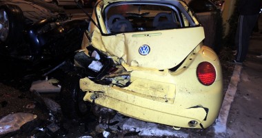 Prăpăd făcut de un notar public, în Constanța:  a distrus cinci mașini  și s-a răsturnat cu BMW-ul - 5