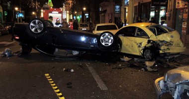Prăpăd făcut de un notar public, în Constanța:  a distrus cinci mașini  și s-a răsturnat cu BMW-ul - 6