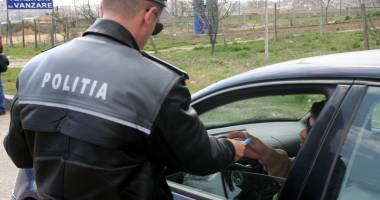 Stire din Eveniment : Șoferi băuți la volan, depistați de polițiști