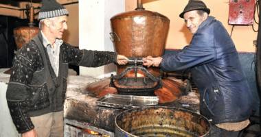 Stire din Economie : Băuturile alcoolice au reguli noi