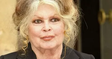 Stire din Actualitate : Ultimul soț al lui Brigitte Bardot dezvăluie cauza morții legendarei actrițe