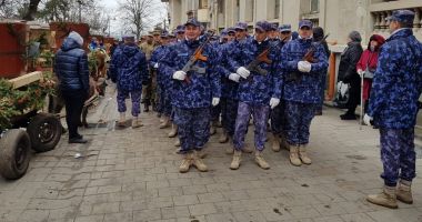GALERIE FOTO! Sute de oameni la slujba de Bobotează! - 5