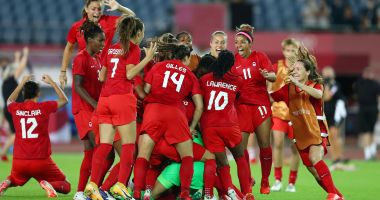 Stire din Sport : Canada, victorie la loteria penalty-urilor
