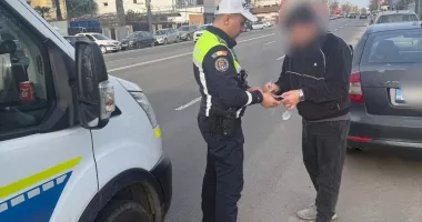 Stire din Eveniment : Pietonii și bicicliștii, în vizorul polițiștilor din Constanța. Amenzi de peste 60.000 de lei