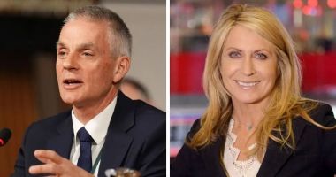 Stire din Actualitate : Reacția lui Trump după demisiile "jurnaliștilor corupți" de la BBC