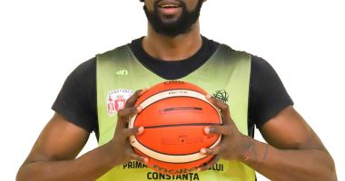Stire din Sport : BC Athletic a transferat un camerunez: "uriașul" Francois Affia