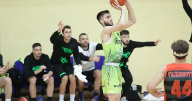 Stire din Sport : BC Athletic, înfrângere la limită în deplasarea de la Piteşti
