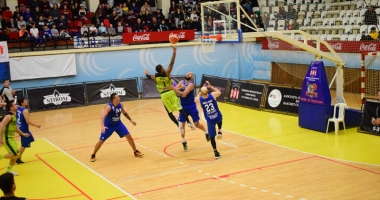 BC Athletic a început în forță faza semifinală - 11