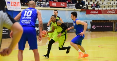 BC Athletic a început în forță faza semifinală - 5