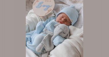 Stire din Social : 2.000 de lei pentru fiecare nou-născut. Constanţa continuă plăţile din programul „Bebe trusou”