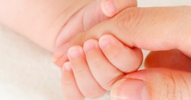 Stire din Social : Cum poți să salvezi viața unui bebeluș cu doar 50 de lei