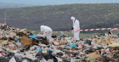 Stire din Eveniment : Cadavrul unui nou-născut, descoperit la groapa de gunoi