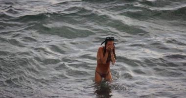 IMAGINI INCREDIBILE! O femeie a născut în mare - 2