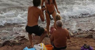 IMAGINI INCREDIBILE! O femeie a născut în mare - 3