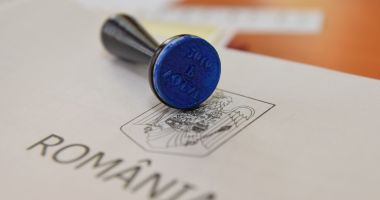 Stire din Politică-Administrație : Pregătirea alegerilor prezidenţiale, în linie dreaptă și la Constanța