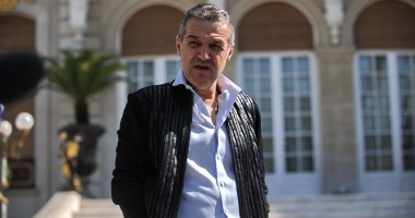 Stire din Politică-Administrație : Becali va executa maximum doi ani din pedeapsa totală