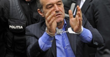 Stire din Sport : S-a săturat după gratii! Becali cere Judecătoriei Sectorului 5 să execute pedeapsa în regim deschis