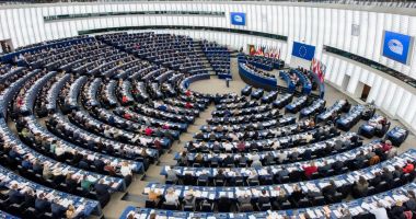 Stire din Politică-Administrație : BEC a stabilit ordinea pe buletinele  de vot la alegerile europarlamentare