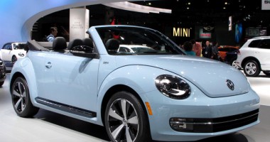 Stire din Diverse : The Beetle Cabrio, disponibil din martie