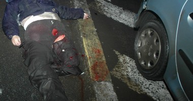 IMAGINI ȘOCANTE! Femeie spulberată pe o trecere de pietoni din CONSTANȚA! Șoferul beat și cu permisul suspendat a fugit! - 4