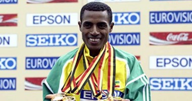 Stire din Sport Internațional : Kenenisa Bekele a câștigat maratonul de la Paris