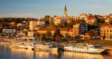 Stire din Eveniment : MAE, atenționare de călătorie în Serbia. Cod portocaliu și cod roșu