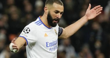 Stire din Sport : Fotbal: Benzema, un candidat foarte serios la Balonul de Aur