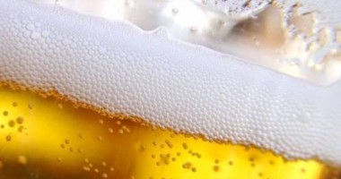 Stire din Economie : Guvernul vrea să ne pună taxă pe bere