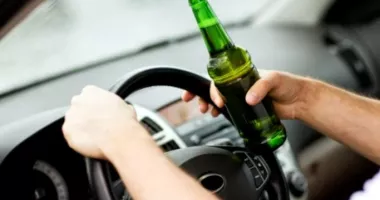Stire din Eveniment : Instructor auto beat la volan. Mașina a ajuns în șanț înainte de lecție